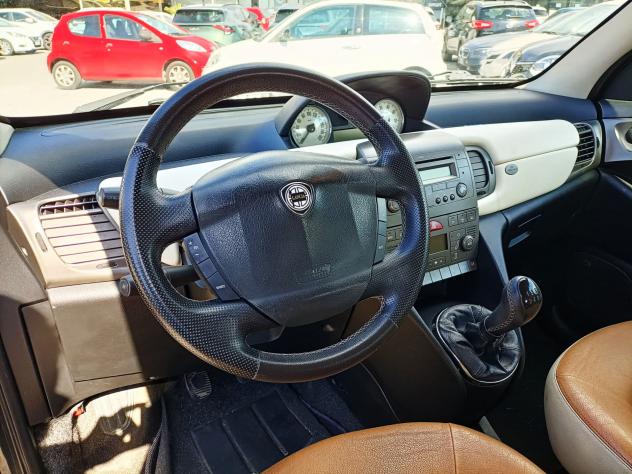 Lancia Ypsilon 1.3 MJT 69CV 16V ORO - PELLE BOSE USB ANTIFURTO - Foto 3