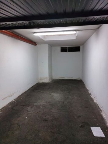 BOX NUOVISSIMO, IN PARCO NUOVO, CON CANCELLO ELETTRICO E CORRENTE INTERNA - Foto 7
