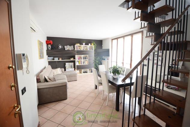 APPARTAMENTO di 4 vani e di 110 mq (CAVENAGO DI BRIANZA) rif. ICG 4 LOCALI 195 - Foto 3