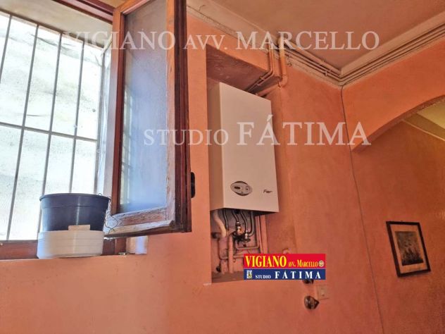 FOGGIA - VENDESI -VIA ZARA 54 - 1° PIANO - VANI 3/MQ.110 + PIANO TERRA MQ. 25 - Foto 8