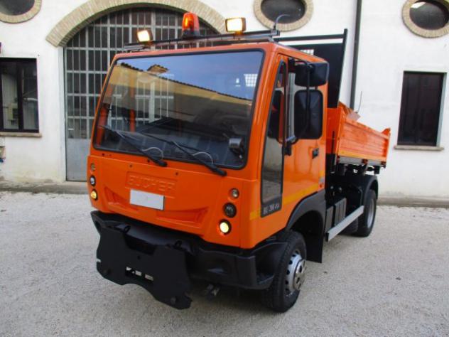 BUCHER BU 200 ribaltabile 4x4 con lama neve rif. 14214522 - Foto 4