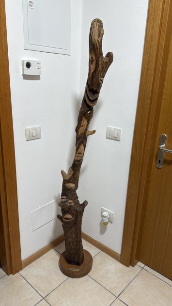 Scultura e opera d'arte in legno firmata - Foto 4