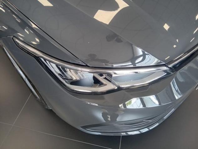 VOLKSWAGEN Golf 1.0 eTSI EVO DSG Life rif. 24014293 - Foto 4
