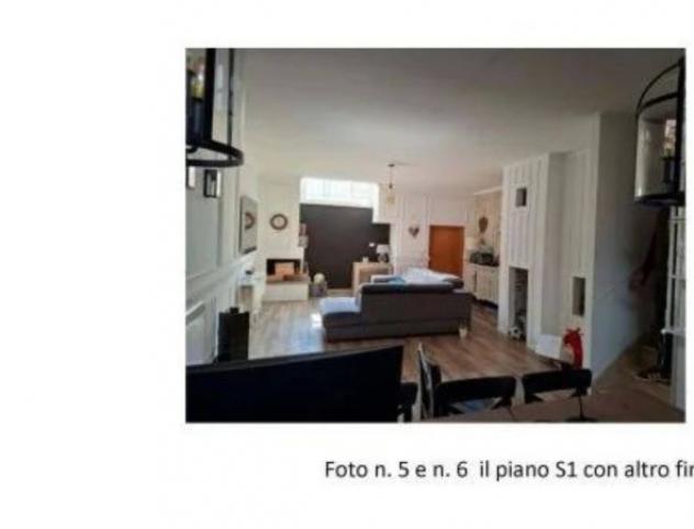 Immobile in asta di 196 m² con più di 5 locali e box auto in vendita a Marino - Foto 12