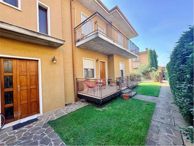 V005550 - APPARTAMENTO TRILOCALE CON DUE BAGNI E GARAGE IN ZONA MADONNA DEL POPOLO A VILLAFRANCA - Foto 3