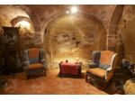 Siena, nella provincia, si vende piccolo albergo.