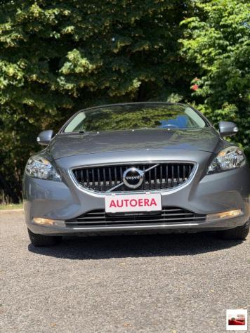 VOLVO - V40 - D2 R-design Momentum - Foto 2