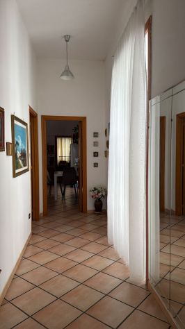 APPARTAMENTO LUMINOSO IN PIENO CENTRO DI AVERSA - Foto 3