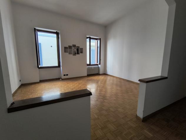 MONZA CENTRO Appartamento quadrilocale con posto auto - Foto 3