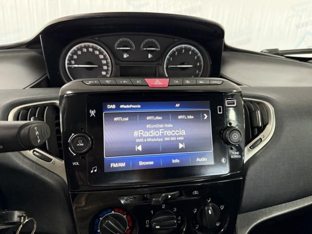 Lancia Ypsilon 1.0 FireFly 70cv Hybrid ALBERTA FERRETTI - Foto 10
