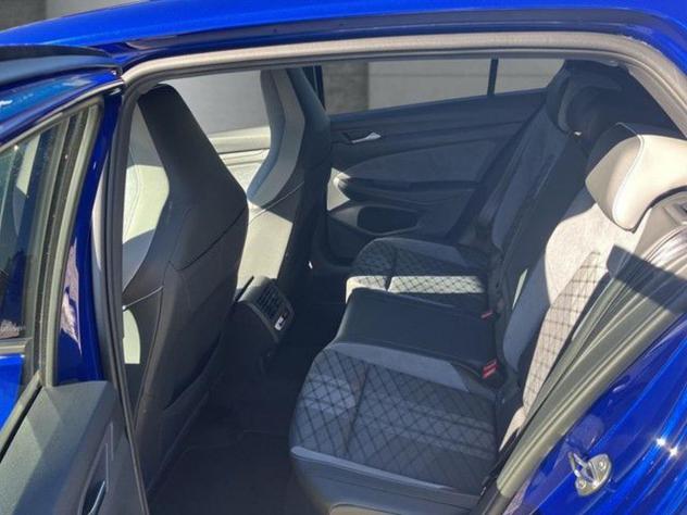Volkswagen Golf 1.5 TSI 131CV 8 R-Line MATRIX+NAVI+CARPLAY+VIRTUAL - Foto 8
