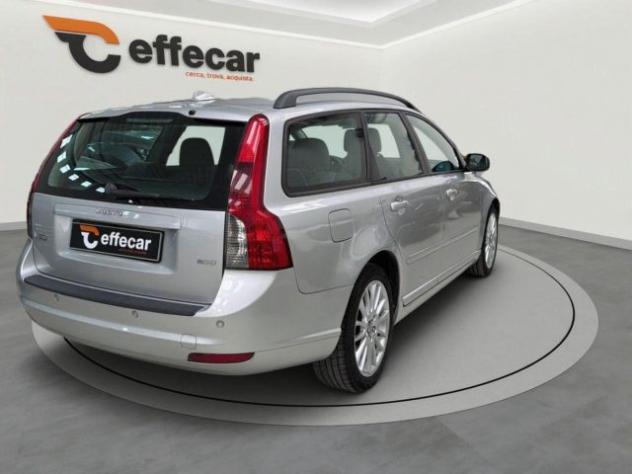 VOLVO V50 2.0 D cat Momentum rif. 23819142 - Foto 6