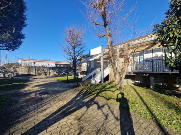 Immobile di 315 m² con più di 5 locali in affitto a Lainate - Foto 4
