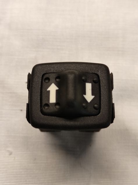 INTERRUTTORE ALZACRISTALLI ALFA 90
