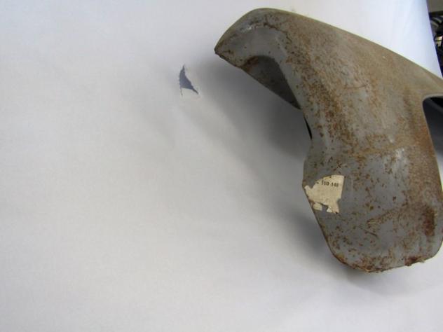 4303.19 PARAFANGO ANTERIORE SINISTRO RENAULT 6 850 RICAMBIO NUOVO CON PUNTI DI RUGGINE - Foto 4
