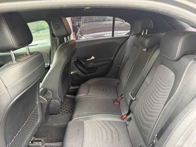 Mercedes-Benz Classe A A 180d automatic sport - Foto 8