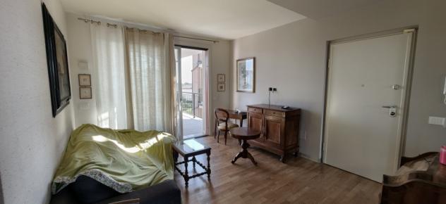Desenzano d/G quadrilocale in zona centrale con box