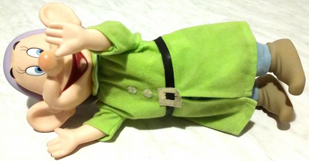 Cucciolo  Disney Princess Serie Biancaneve e 7 nani completamente snodabile - Foto 2