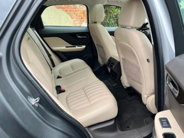 JAGUAR F-Pace 3.0 D V6 300 CV AWD aut. PORTFOLIO rif. 24136275 - Foto 8