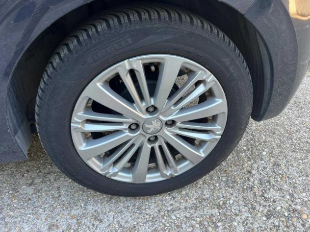 Peugeot 208 BlueHDi 100 5 porte Allure - Foto 10