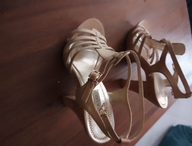 Scarpe eleganti con tacco 12 - Foto 3