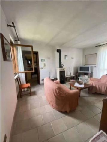Immobile in asta di 236 m², box auto in vendita a Morano sul Po - Foto 2