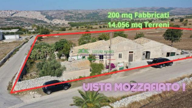Rif.2575 - Immobile indipendente + terreno agricolo a Monte Margi - Modica con vista mozzafiato su Ibla
