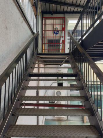 Immobile di 595 m² con 1 locale in vendita a Varese - Foto 2