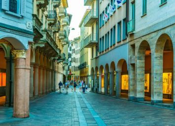 COPPIA REFERENZIABILE CERCA POSIZIONE PRESSO FAMIGLIA PRIVATA – CANTON TICINO