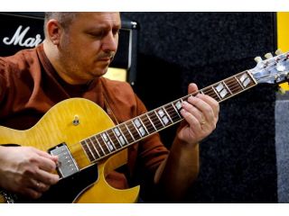 LEZIONI PRIVATE di CHITARRA MODERNA