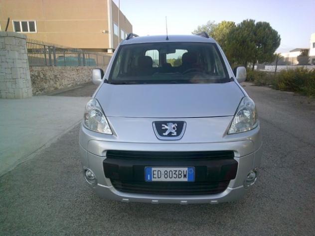 PEUGEOT Partner Tepee 1.6 HDi 90CV AUTOCARRO 5 POSTI rif. 22937866 - Foto 2