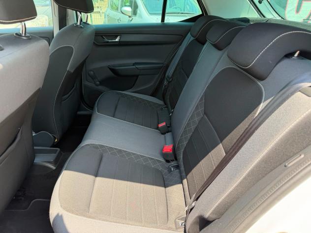 Skoda Fabia 1.0 MPI 60 CV Twin Color Nero-2020 - Foto 10