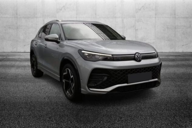 VOLKSWAGEN Tiguan 2.0 TDI 150 CV DSG R-Line rif. 23758004