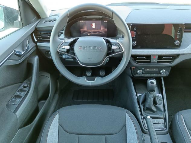 Škoda Kamiq 1.0 TSI Black Dots 85kW - Foto 8