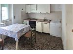 FABBRICOTTI: Quadrilocale al piano terreno con giardino (locato)