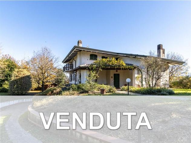 Villa singola con ampio giardino a Missaglia