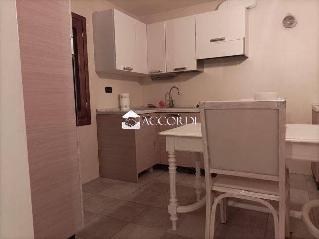 CASA INDIPENDENTE di 10 vani e di 620 mq (SANTA LUCIA DI PIAVE) rif. RAZ08 - Foto 2