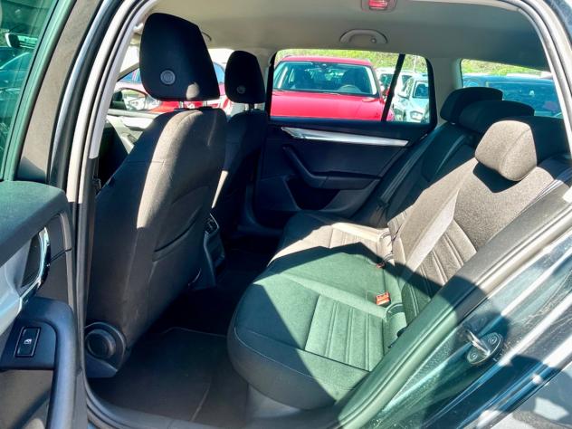 Skoda Octavia 1.6 TDI CR 115 CV Wagon Executive - Foto 8