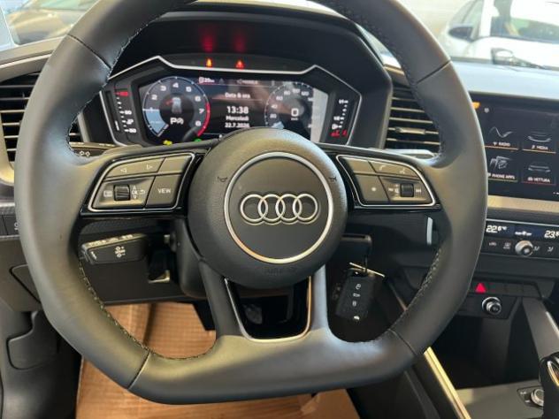 AUDI A1 SPB 30 TFSI Stronic S line edition "17 Sline/F.Led rif. 23905528 - Foto 9
