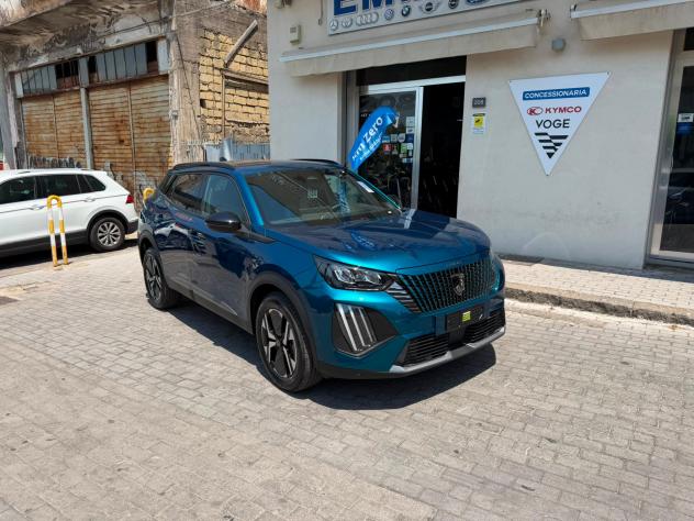 Peugeot 2008 1.2 BENZINA PURETECH 100CV ALLURE 2025 KM0 - Foto 3