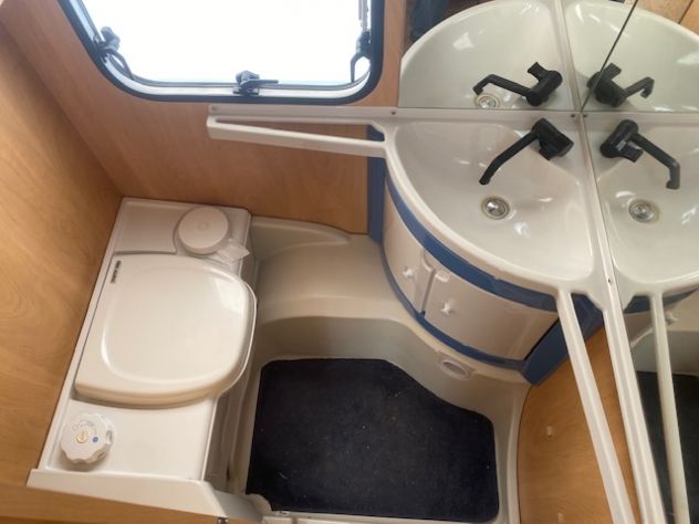 CARAVAN BURSTNER 390TK CON MOVER E VERANDA AFFARE - Foto 6