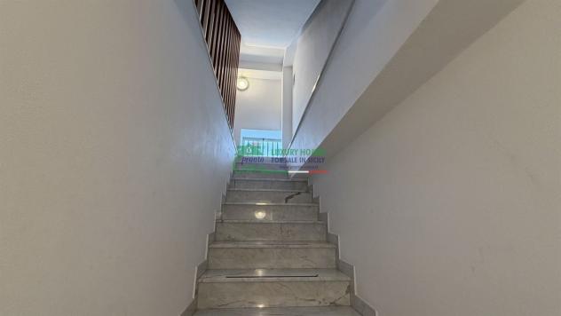 Rif. 9833 - Capannone commerciale zona "Ipercoop". - Foto 4