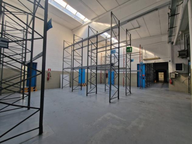 Immobile di 3700 m² con più di 5 locali in vendita a Settimo Milanese - Foto 6