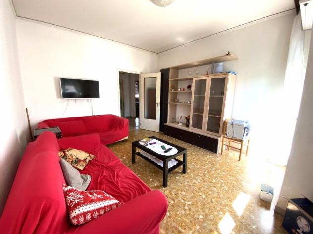 Appartamento posto al piano secondo di una palazzina a carattere residenziale. - Foto 2