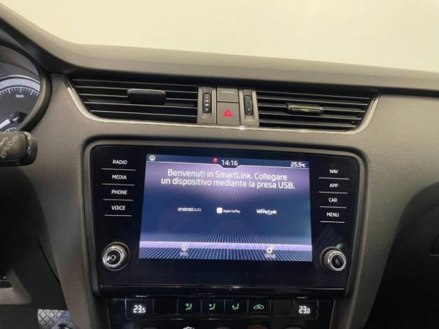 SKODA Octavia 1.6 TDI DSG Wagon Executive 115CV rif. 23918345 - Foto 10