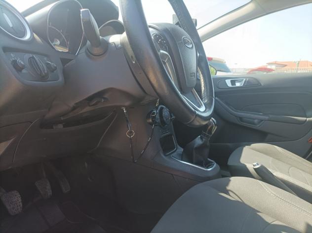 Ford Fiesta 1.5 TDCi 75CV 5 porte Titanium - Foto 9