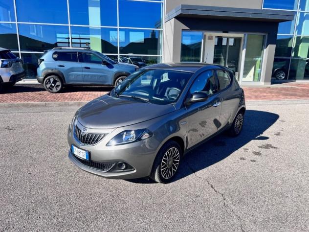 Lancia Ypsilon 1.0 FireFly 5 porte S&S Hybrid Platino