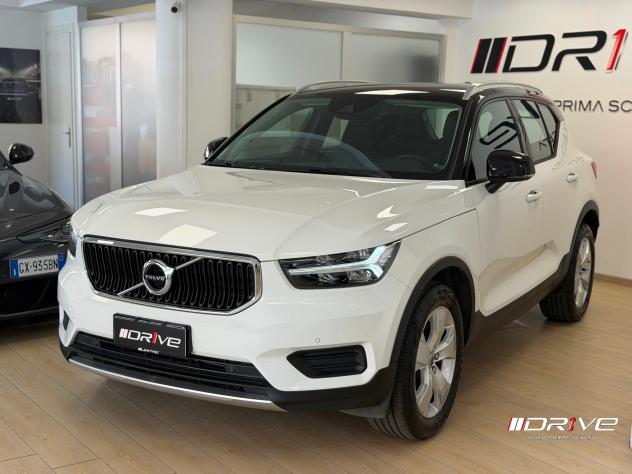 VOLVO XC40 (2017--) XC40 T2 Momentum