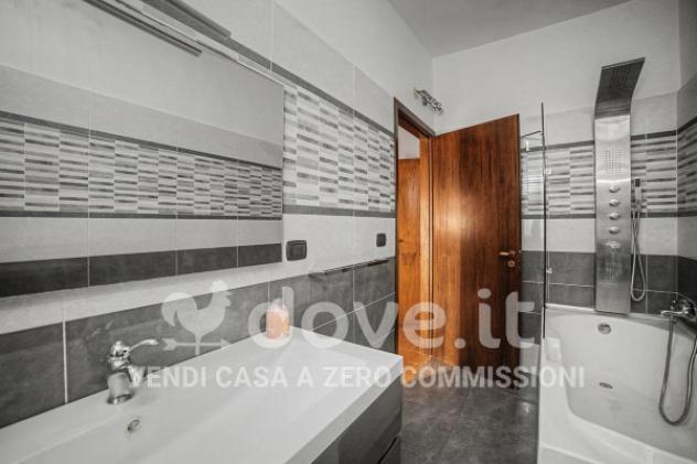Casa indipendente di 187 m² con 4 locali e box auto in vendita a Catania - Foto 20