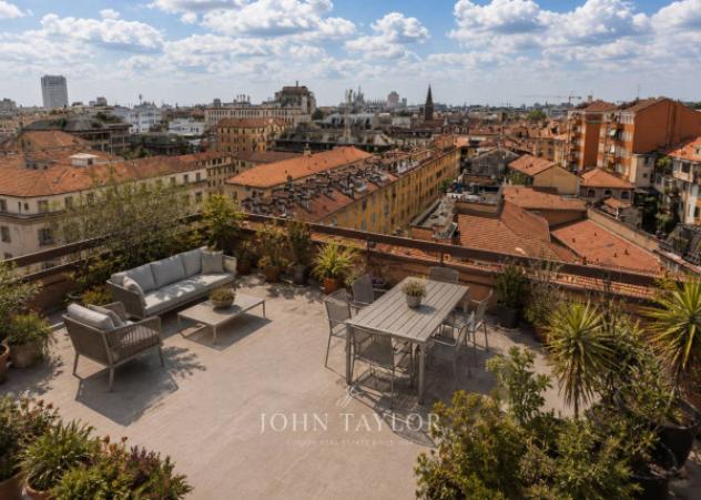 Attico / Mansarda di 250 m² con 5 locali in vendita a Milano - Foto 3